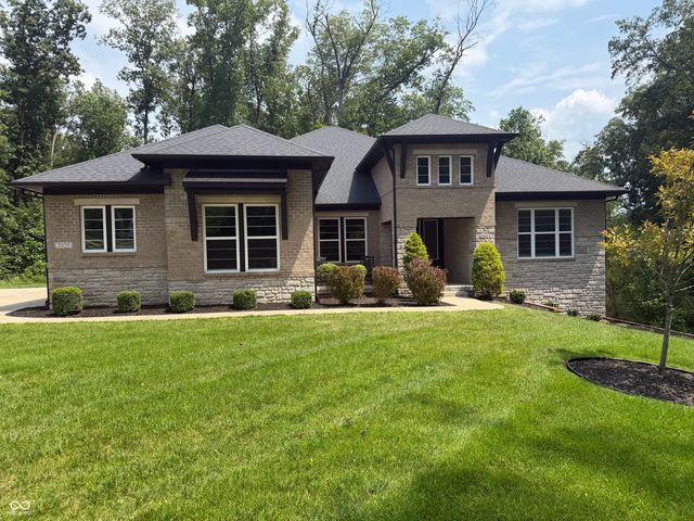 5059 Oak Ridge Trl, Columbus, IN 47201