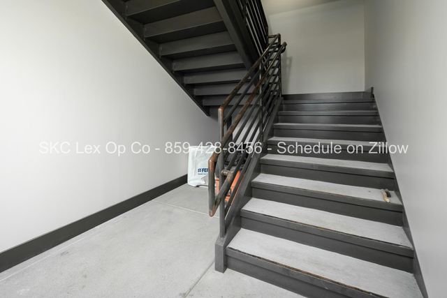 7 N  Main St #C, Winchester, KY 40391