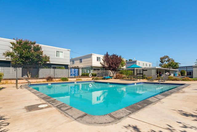 19920 Olivewood St, Cupertino, CA 95014