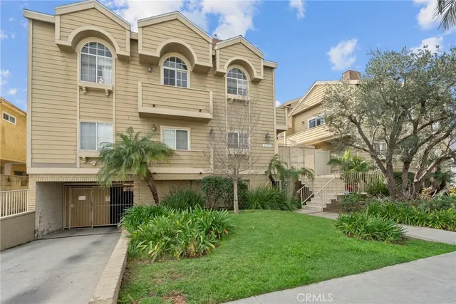 3651 S  Jasmine Ave #209, Los Angeles, CA 90034