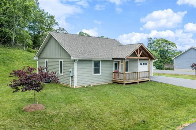 347 Townhomes Place #15, Boone, NC 28607