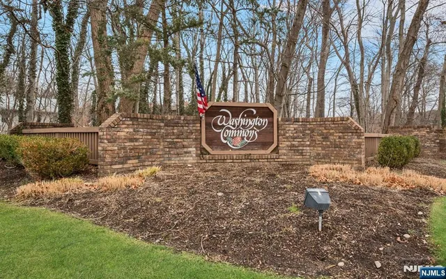 31 Berkeley Ct #31D, Township Of Washington, NJ 07676
