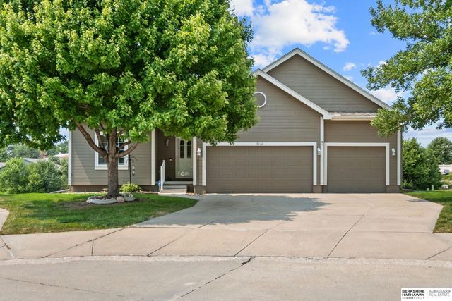 5144 N  159th Cir, Omaha, NE 68116