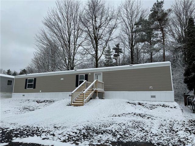 21601 Floral Watertown Town, Watertown, NY 13601