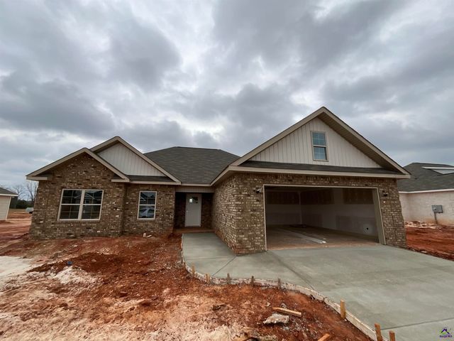239 Overton Dr, Perry, GA 31069