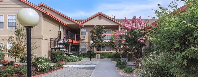 1952 W  Steele Ln #1B-1Ba-668Sqft, Santa Rosa, CA 95403