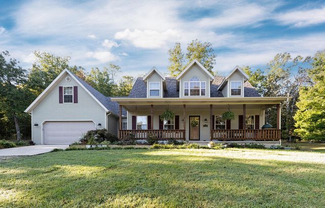 302 Country Hills Drive, Strafford, MO 65757