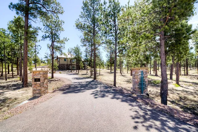 4455 Foxchase Way, Colorado Springs, CO 80908