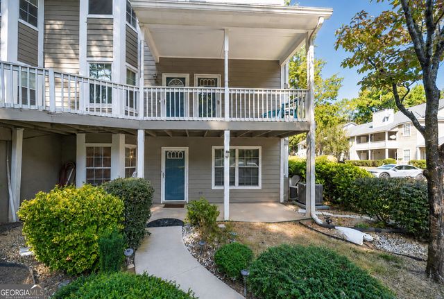 6431 Oakleaf Way, Morrow, GA 30260