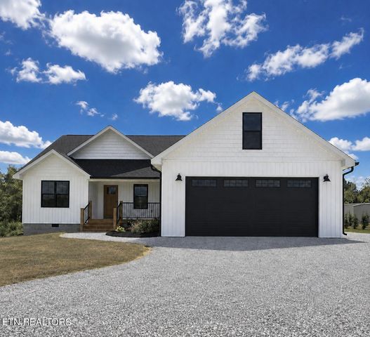 178 Hemlock Springs Dr, Helenwood, TN 37755