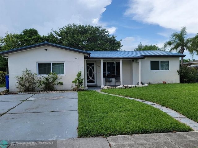 3651 NW 37th St, Lauderdale Lakes, FL 33309