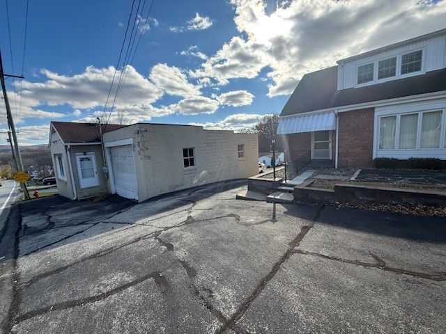 2122 Route 130, Latrobe, PA 15650