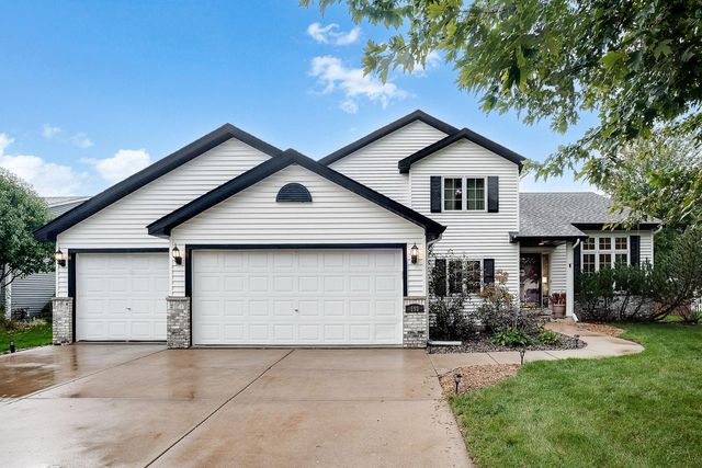 593 Tuttle Dr, Hastings, MN 55033