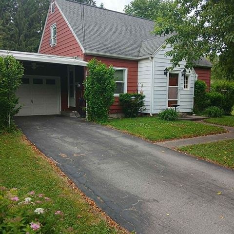 147 N  Willow St, Oneida, NY 13421