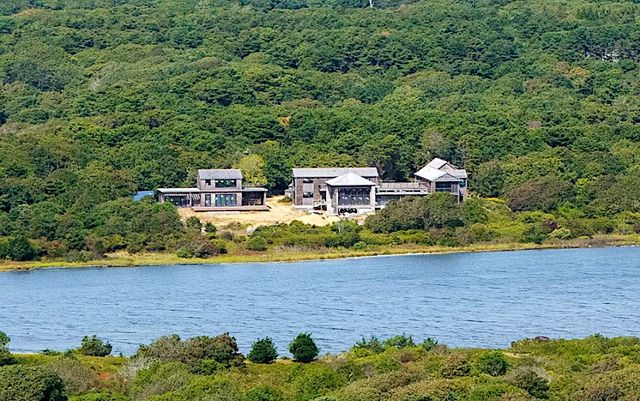55 King Point Way, Edgartown, MA 02539