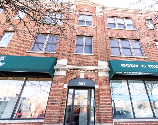 4335 W  Irving Park Rd #202, Chicago, IL 60641