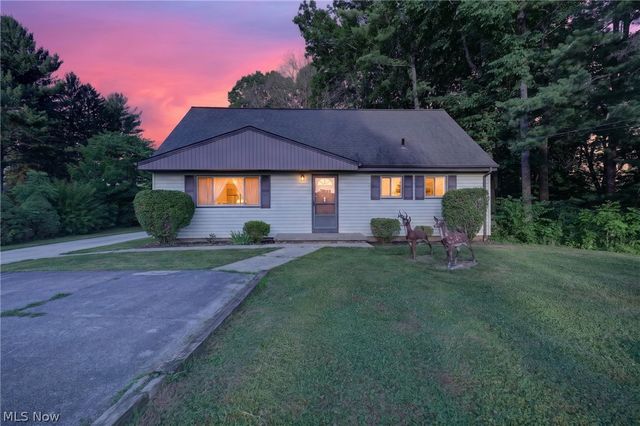 16245 Bennett Rd, North Royalton, OH 44133