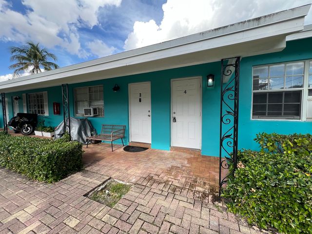 622 S  Federal Hwy #9, Lake Worth, FL 33460