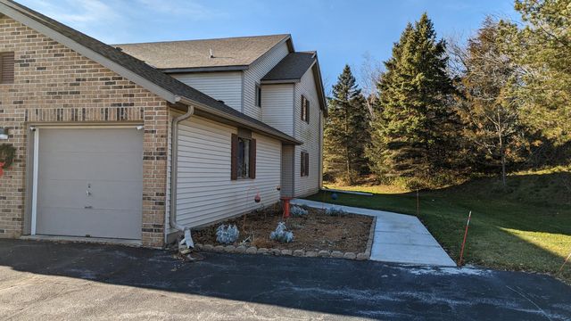 W194S7823 Overlook Bay Rd   #H, Muskego, WI 53150
