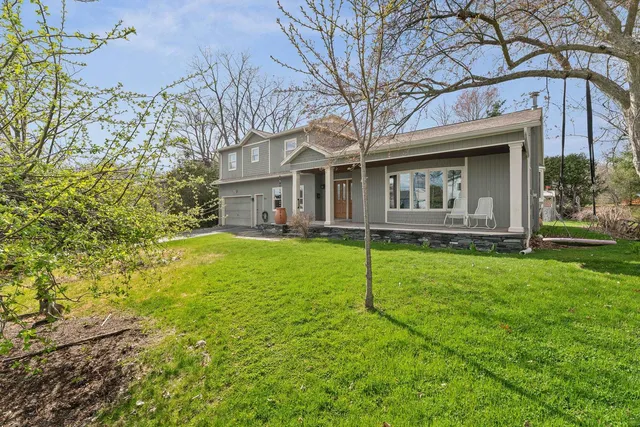 185 Crescent Beach Drive, Burlington, VT 05408