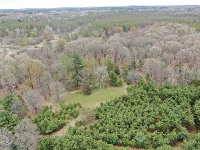88/AC Dakota Ave, Neshkoro, WI 54960