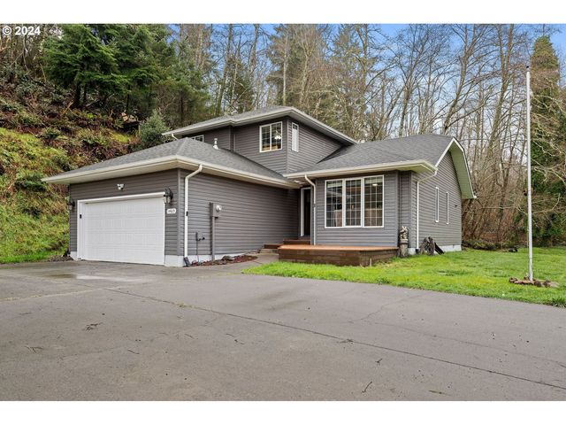 1465 2nd St, Astoria, OR 97103