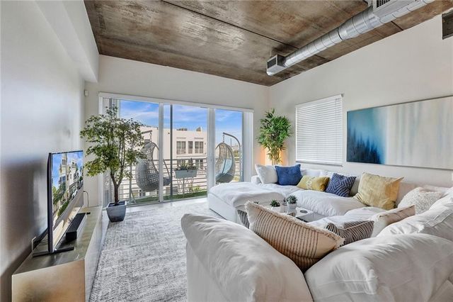 110 SE 2nd St #402, Delray Beach, FL 33444