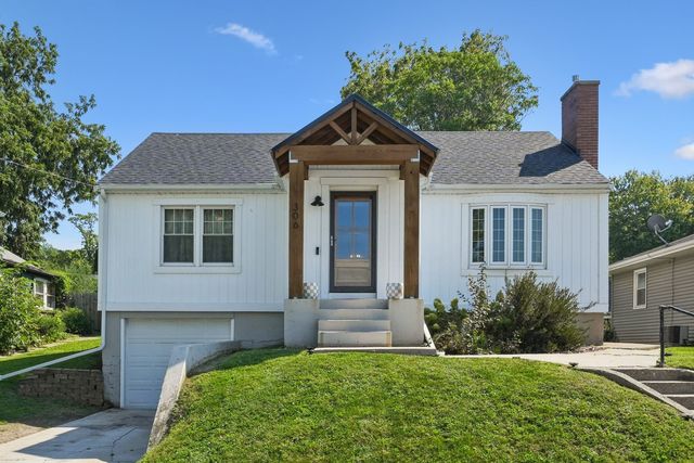 306 N  Main St, Port Byron, IL 61275