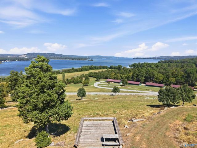 1576 Buck Island Rd, Guntersville, AL 35976