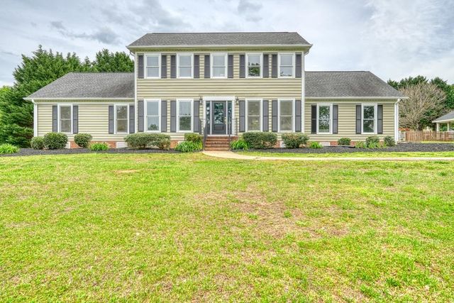 214 Donegal Dr, Moore, SC 29369