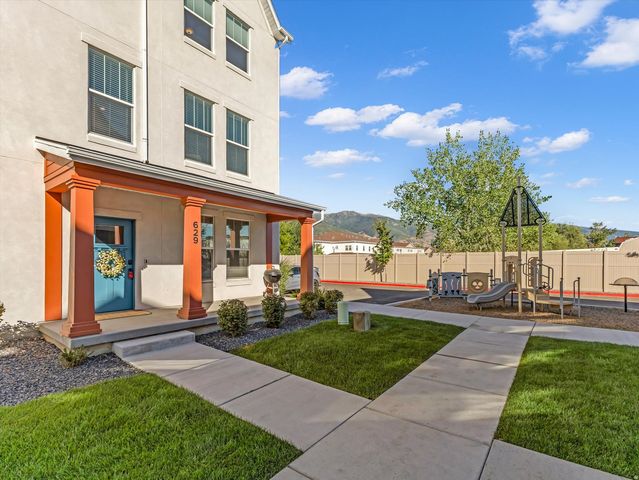 629 N  Autumn Ash Cir, Kaysville, UT 84037