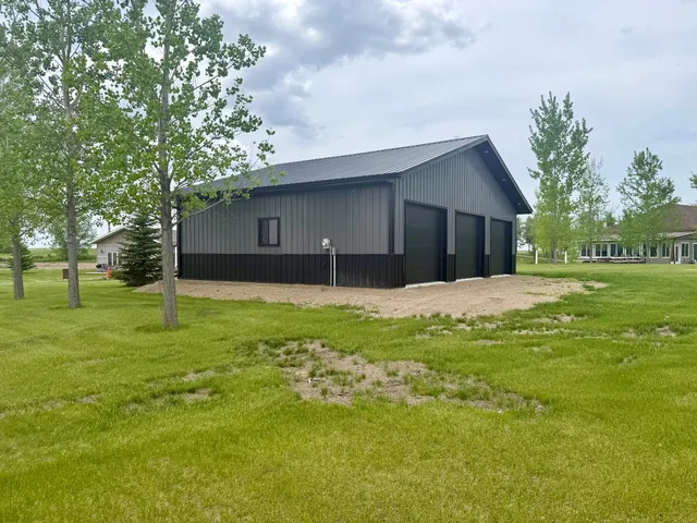 4386 Perch Cir, Wishek, ND 58495