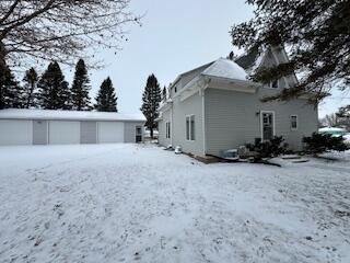 215 S  550th Ave, Ringsted, IA 50578