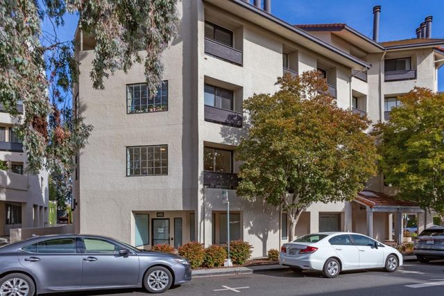 165 Forest Ave #2A, Palo Alto, CA 94301