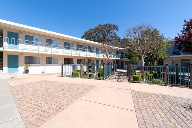 800 Memorial Dr, South San Francisco, CA 94080