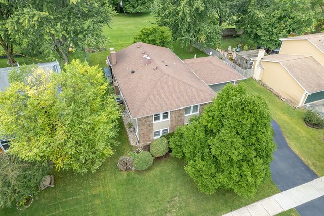 6840 Springside Ave, Downers Grove, IL 60516