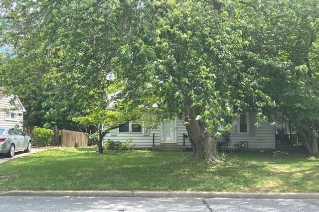 730 E  Division St, Dover, DE 19901