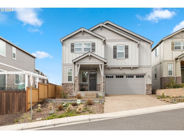 2855 NW Grace Ter, Portland, OR 97229