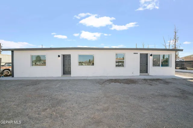 10752 Mellward Rd, Socorro, TX 79927