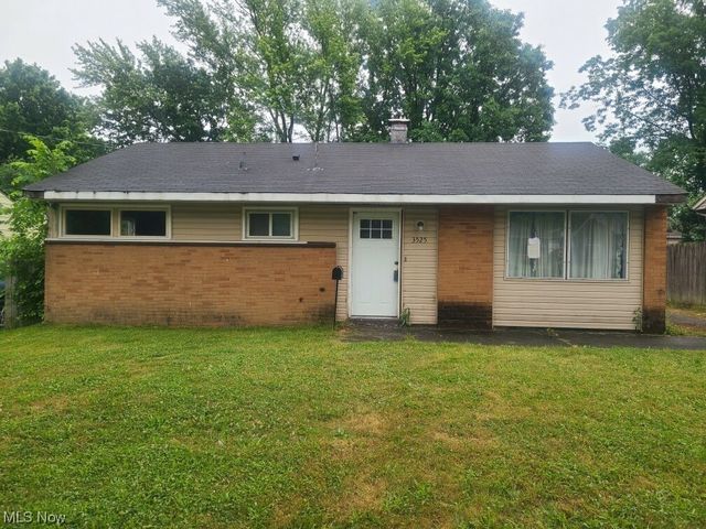 3525 De Sota Ave, Youngstown, OH 44502