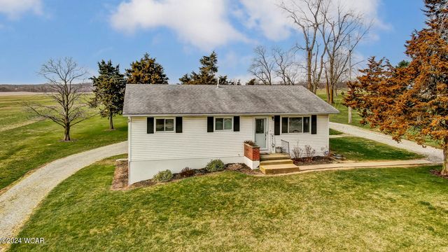 10336 Water St, Middleburg, OH 43319