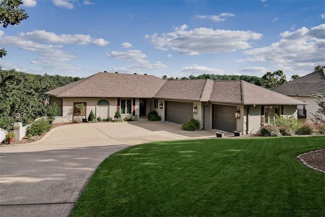 1 Stonehaven Pl, Bella Vista, AR 72715