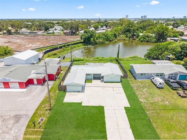 5460 Bayshore Rd, North Fort Myers, FL 33917