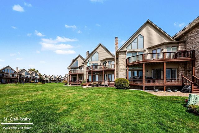 50703 Harbour View Dr   N, New Baltimore, MI 48047