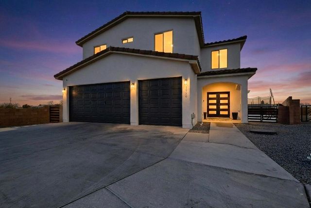 3930 Jaxson Ln, Santa Fe, NM 87507