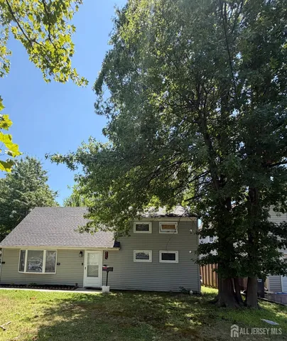 19 David Ct, Colonia, NJ 07067