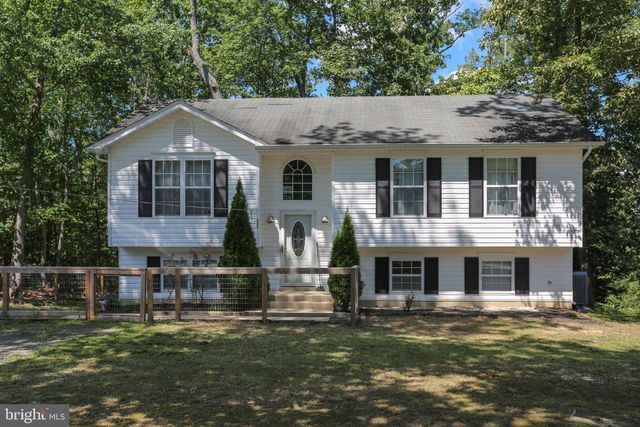 11609 Deadwood Dr, Lusby, MD 20657