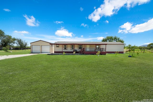 13808 GREENWOOD RD, Atascosa, TX 78002