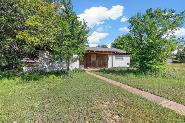 507 Love St, Weatherford, TX 76086