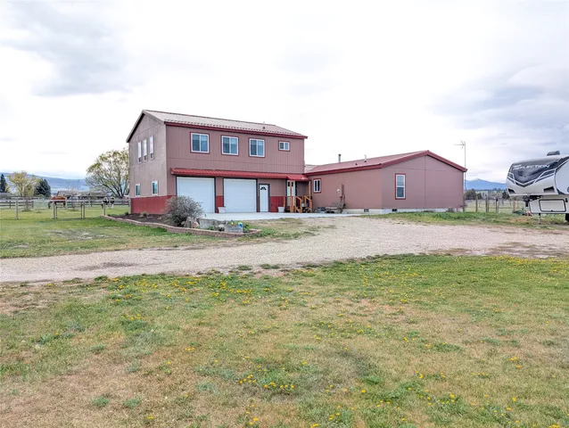 211 Middle Burnt Fork Rd, Stevensville, MT 59870